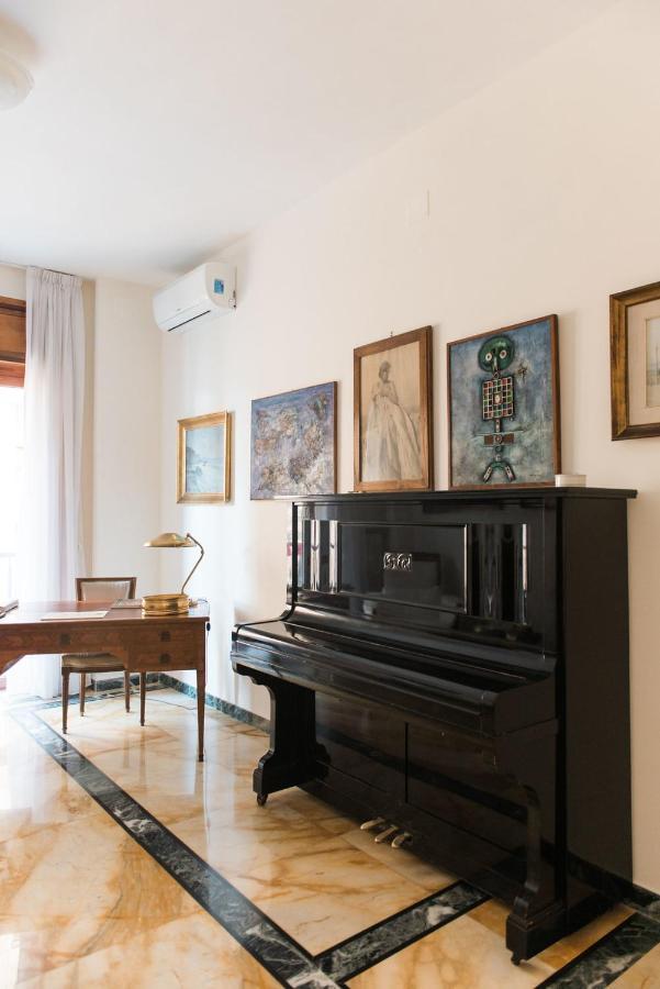 Starhost - Golden Apartments Salerno Zewnętrze zdjęcie
