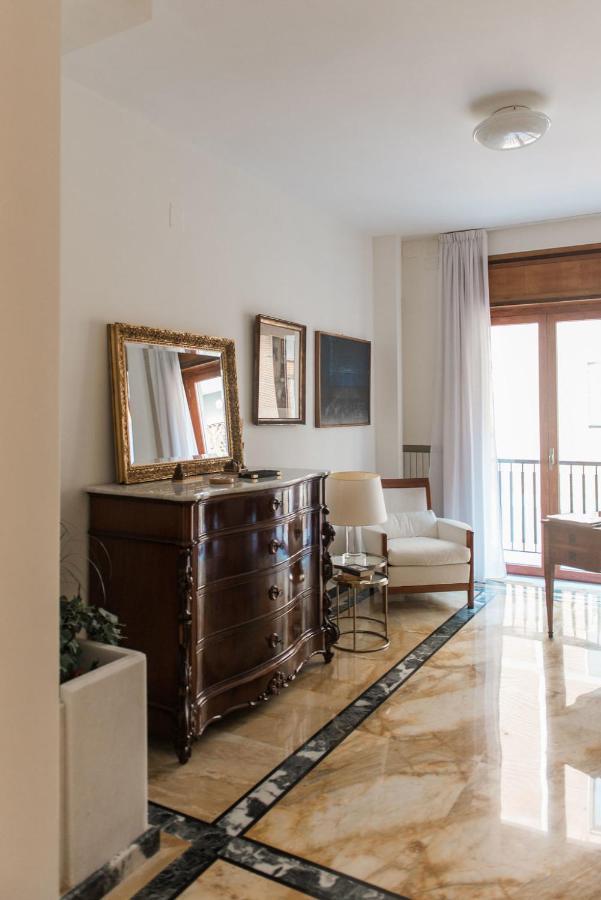 Starhost - Golden Apartments Salerno Zewnętrze zdjęcie