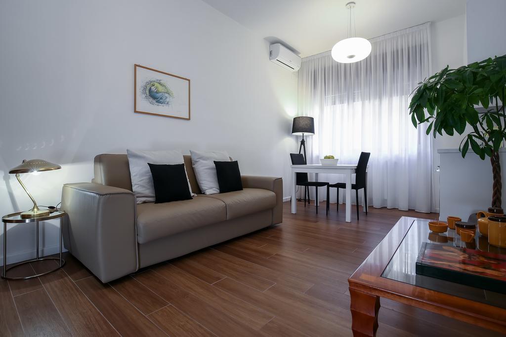 Starhost - Golden Apartments Salerno Zewnętrze zdjęcie