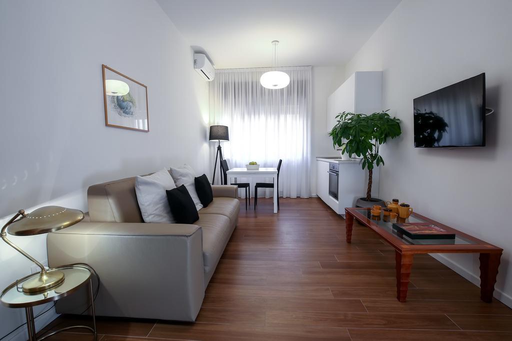 Starhost - Golden Apartments Salerno Zewnętrze zdjęcie